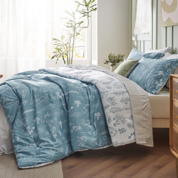 Bedsure | 2/3 Pcs Floral Printed Reversible Comforter Set with Soft Designed Plants Pattern Bedding Set - Image 4