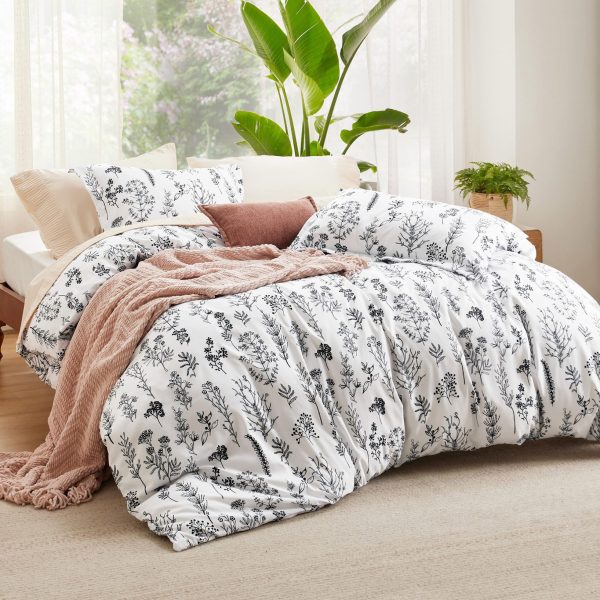 Bedsure | 2/3 Pcs Floral Printed Reversible Comforter Set with Soft Designed Plants Pattern Bedding Set - Image 113
