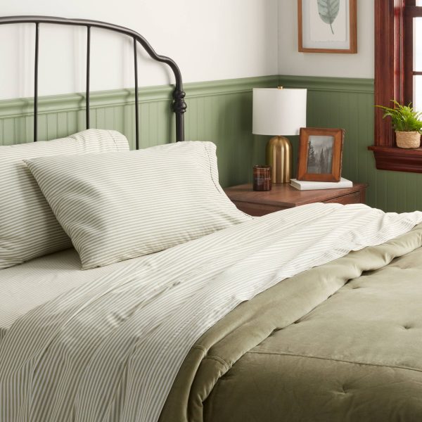 250 Thread Count Organic Percale Sheet Set - Threshold™ - Image 2